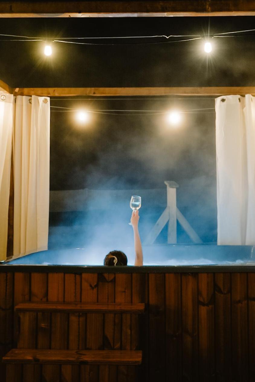 Sarnia Laka Domek 1 Z Prywatnym Jacuzzi Stronie Śląskie Buitenkant foto