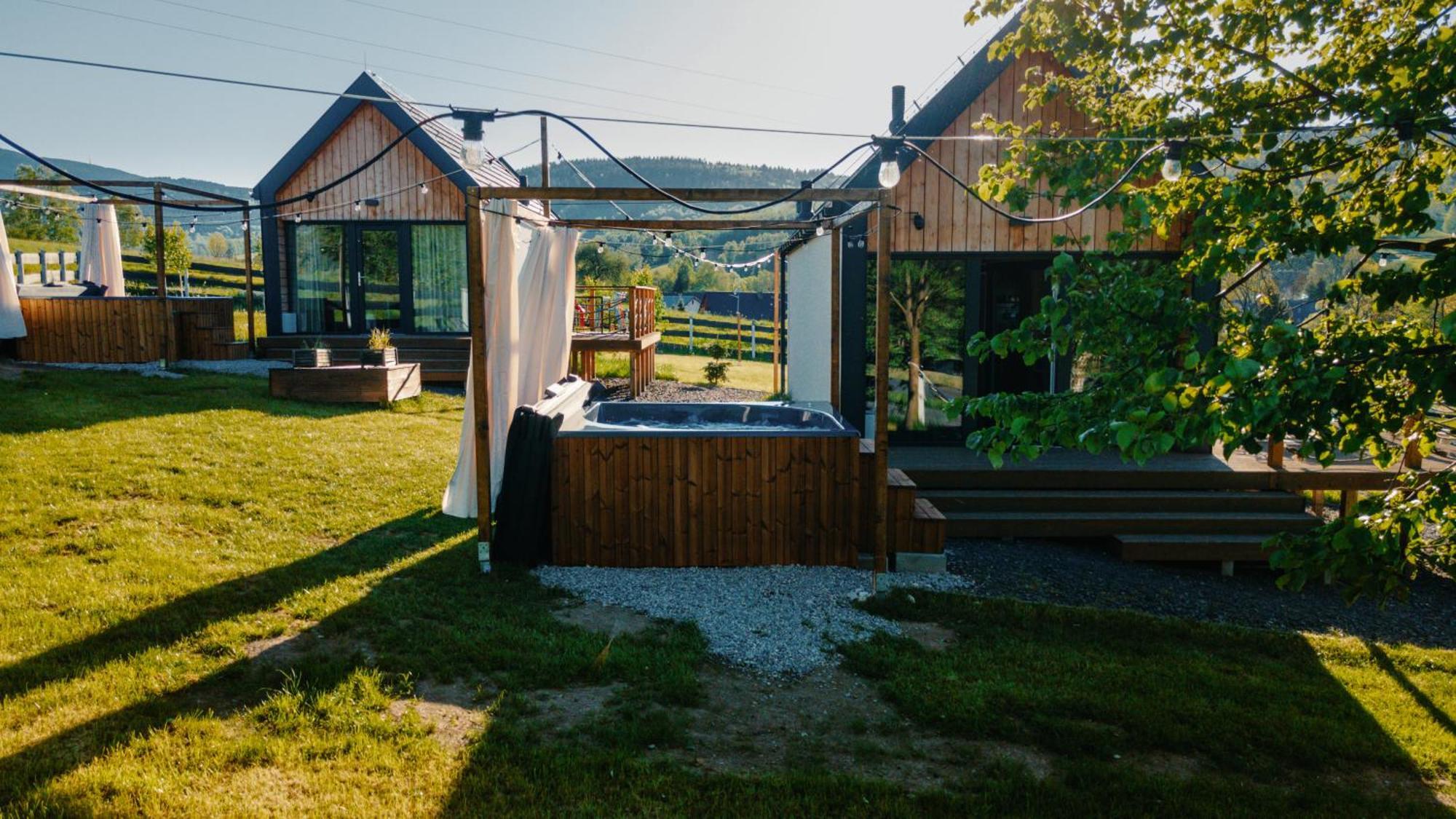 Sarnia Laka Domek 1 Z Prywatnym Jacuzzi Stronie Śląskie Buitenkant foto